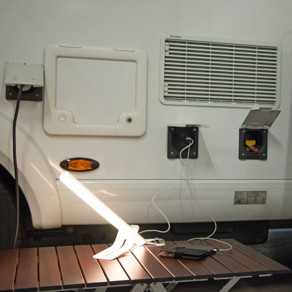 BBAtechniek - CEE 230V aansluiting licht grijs (1x)