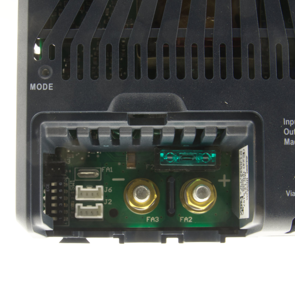 BBAtechniek - 12V 22A 320W CBE acculader BC122 (1x)