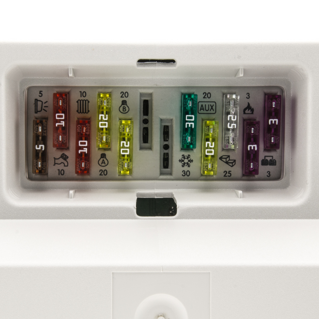 BBAtechniek - CBE DS300-ST 12V distributie box type 20900 (1x)