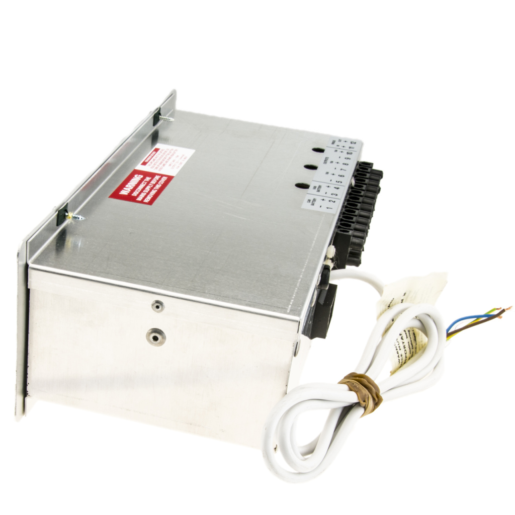 BBAtechniek - Zig CF9 paneel autom. CE acculader/omvormer (1x)