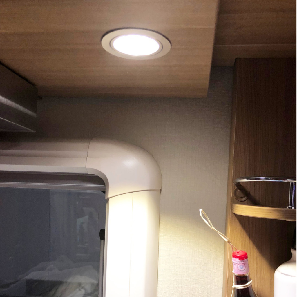 BBAtechniek - Dometic LED spot Cario 12V 2W ECE R10 zilver (1x)