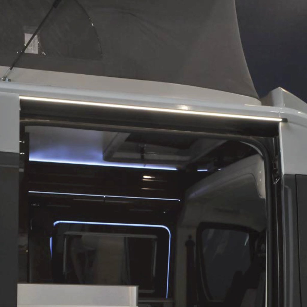 BBAtechniek - Lazio Alu strip schuifdeur buscamper 12V 8.4W (1x)