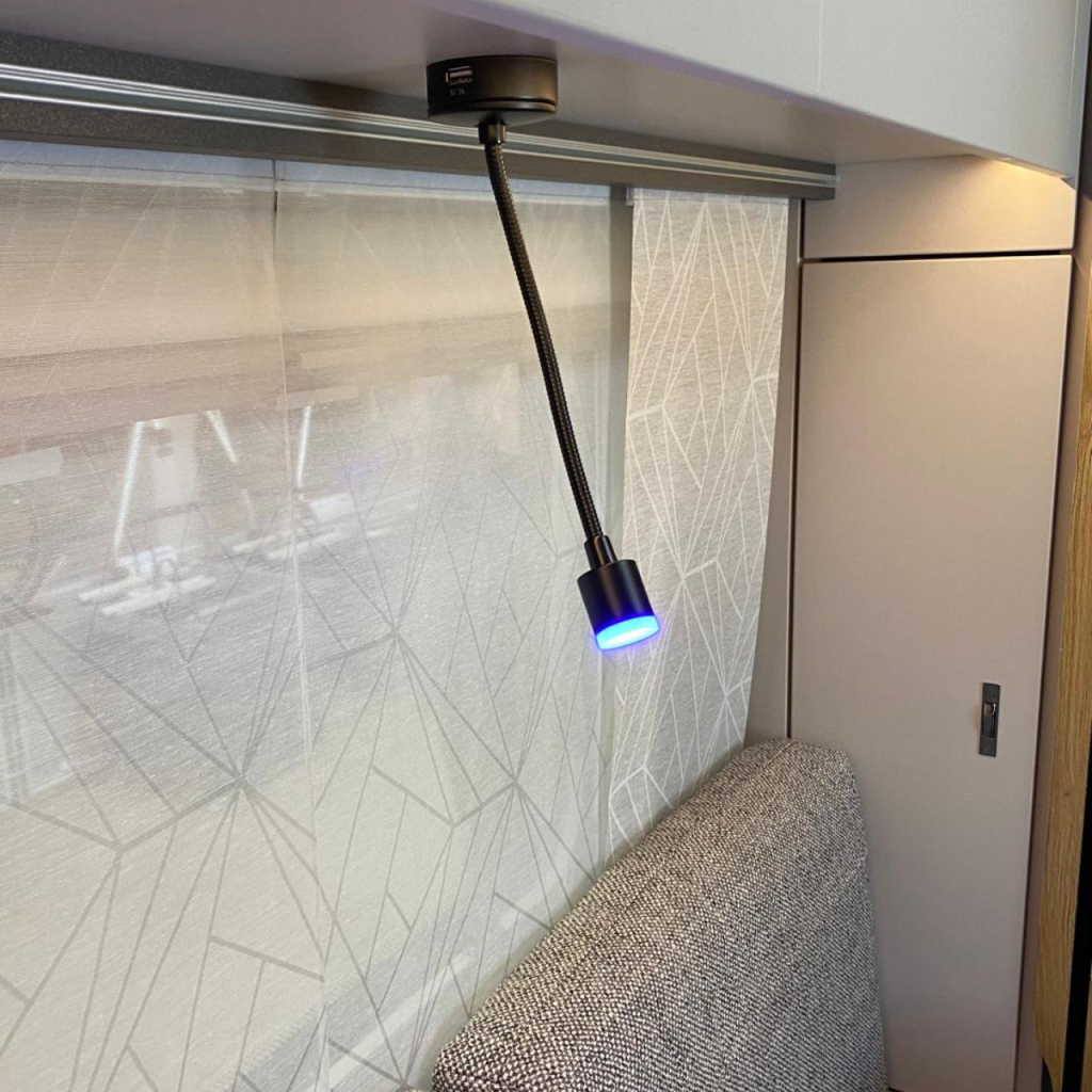 BBAtechniek - Black Swan LED 12V 2W USB 3A 148lm 4000K (1x)