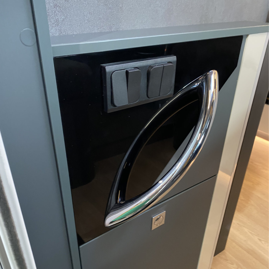 BBAtechniek - S 30.000 afdekraam 2-vak satijn zwart (1x)