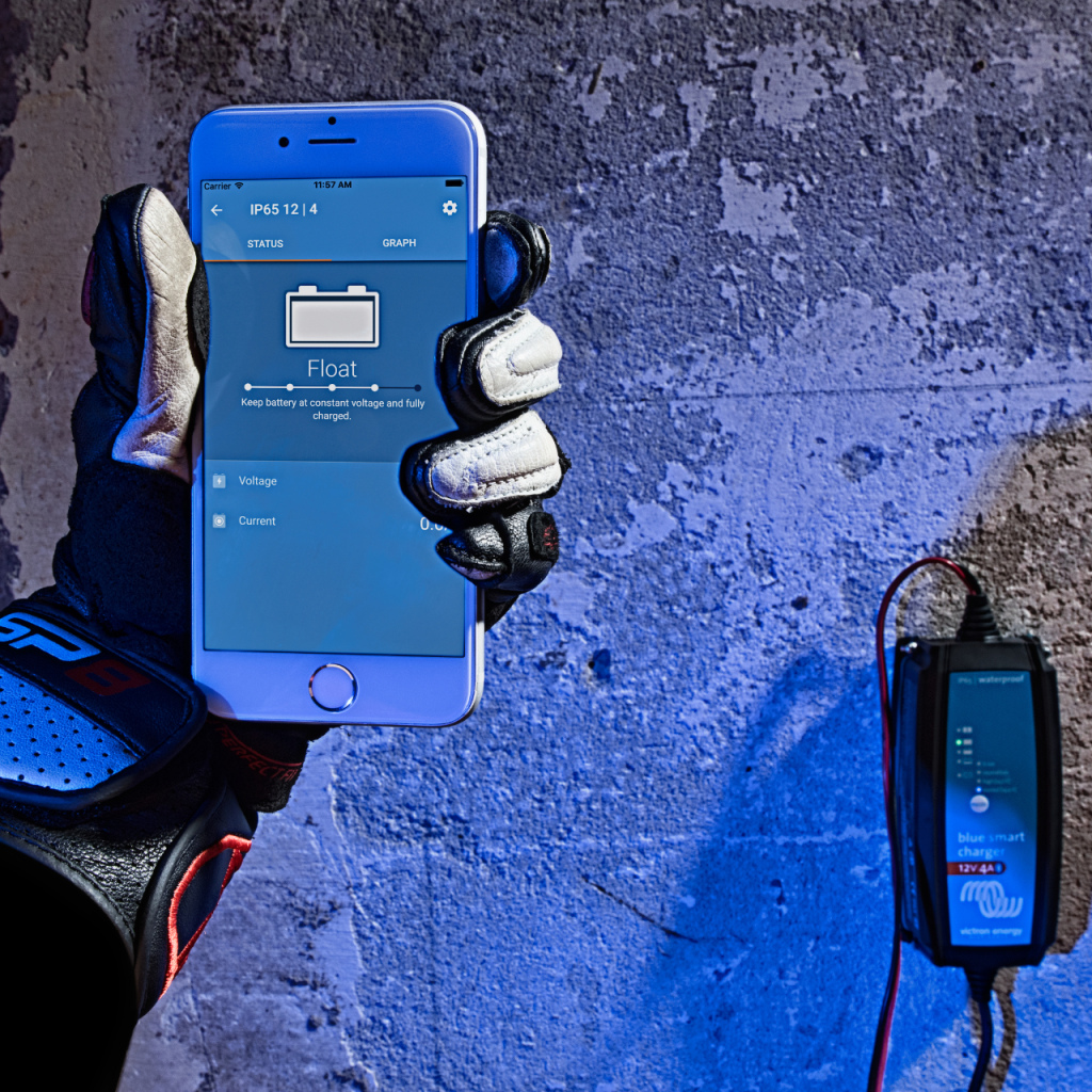 BBAtechniek - Victron Blue Smart IP65 acculader 12/10-1 (1x)