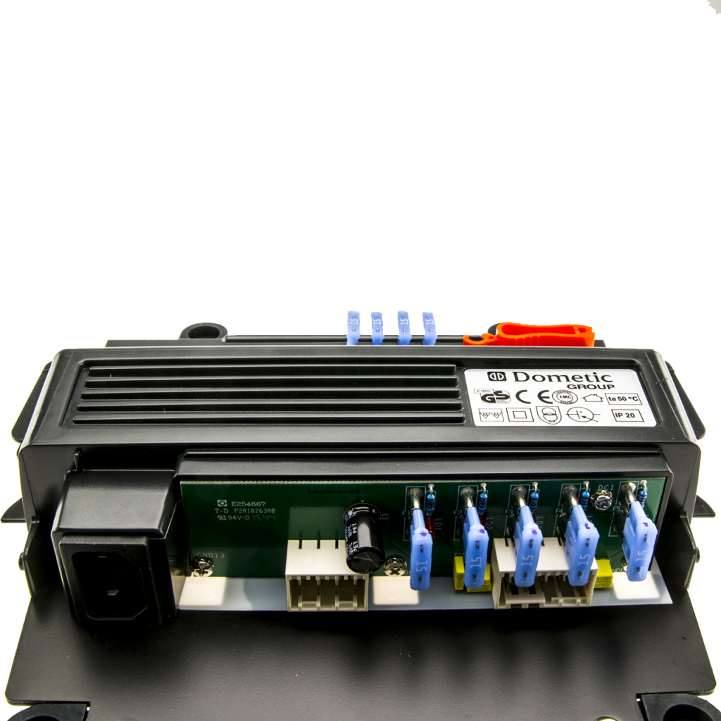 BBAtechniek - Dometic SMP 301-02 350W 27A omvormer (1x)