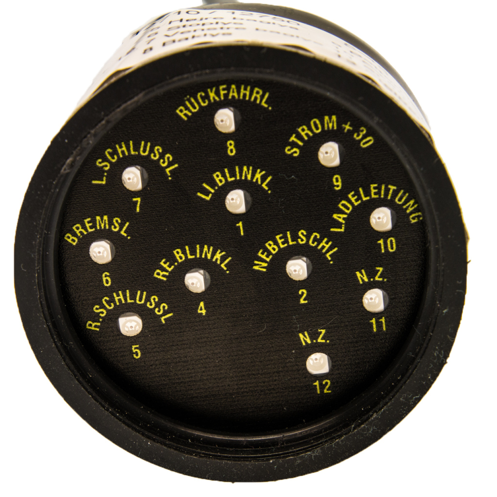 BBAtechniek - Universele 13-polige stekkerdoos tester (1x)